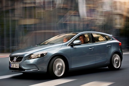 ֶV40 Cross Countryݳչ׷