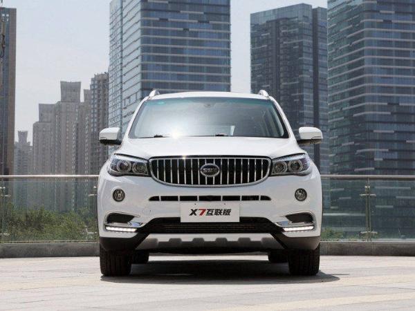 SWM斯威X7冠军版正式上市 售6.39万元
