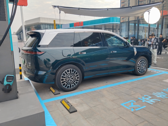 ��б��ǵϴ��ư������ǵ�����9ϵ�콢SUVʵ���ع⣡